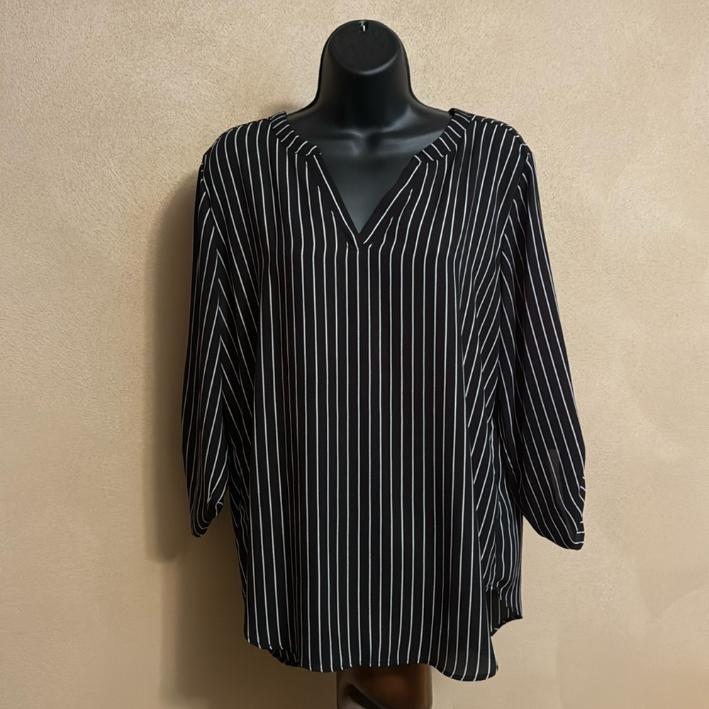 Maurice’s Large 3/4 length sleeve,  black and white striped blouse